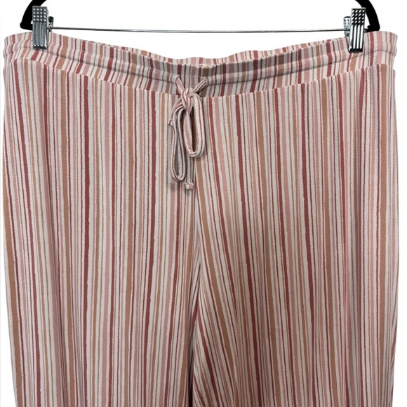 Knix Striped Lounge Cropped Pants - Picture 4 of 8